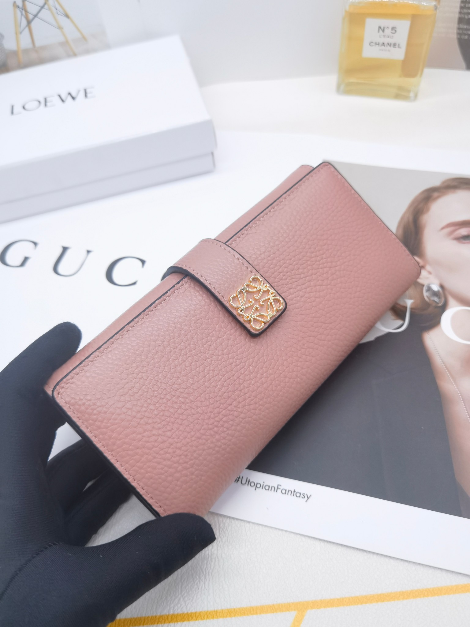 ロエベ「LOEWE」アナグラム コンティネンタル ウォレット 5色
