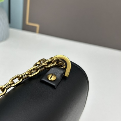 ディオール「Dior」 アップグレード版 ロゴ付きチェーン 350