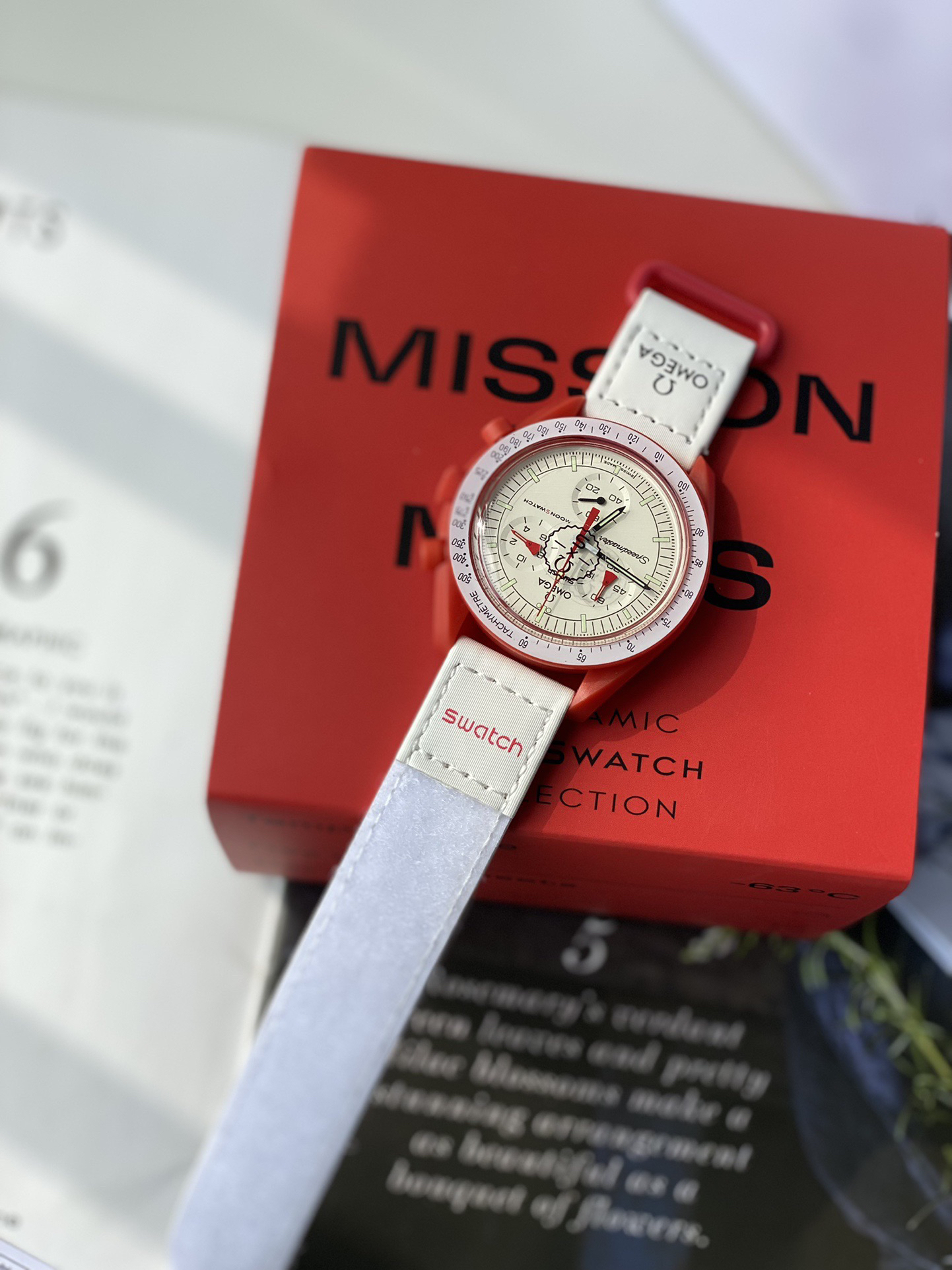 オメガ［Omega］× Swatch BIOCERAMIC MoonSwatch クロノグラフ腕時計40MM