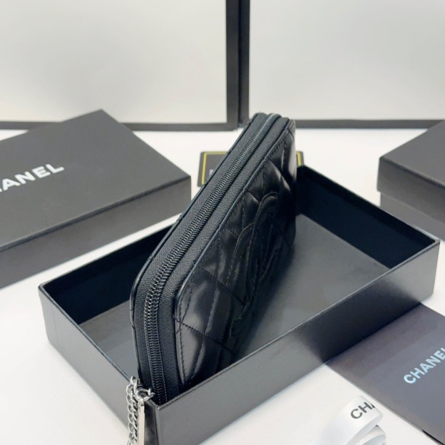 シャネル「Chanel」 ラムスキン フラップ ウォレット 財布