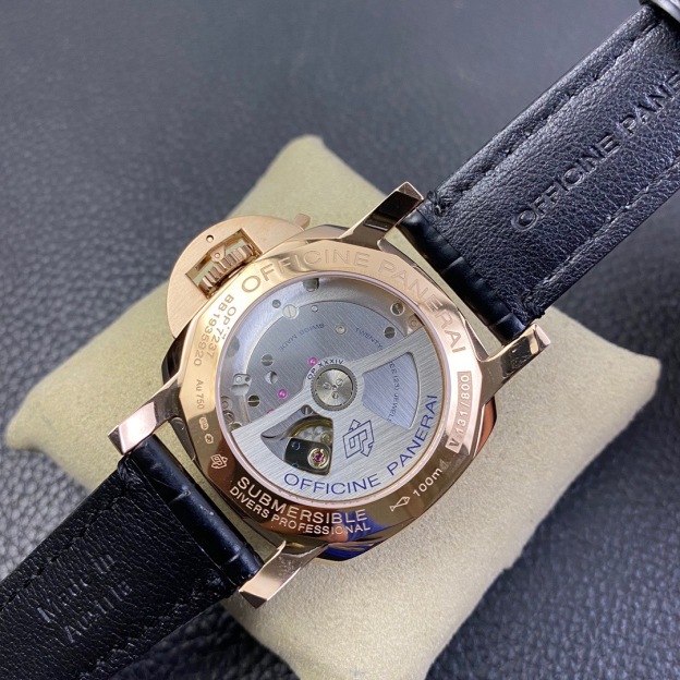 パネライ「Panerai」サブマーシブル 42MM腕時計