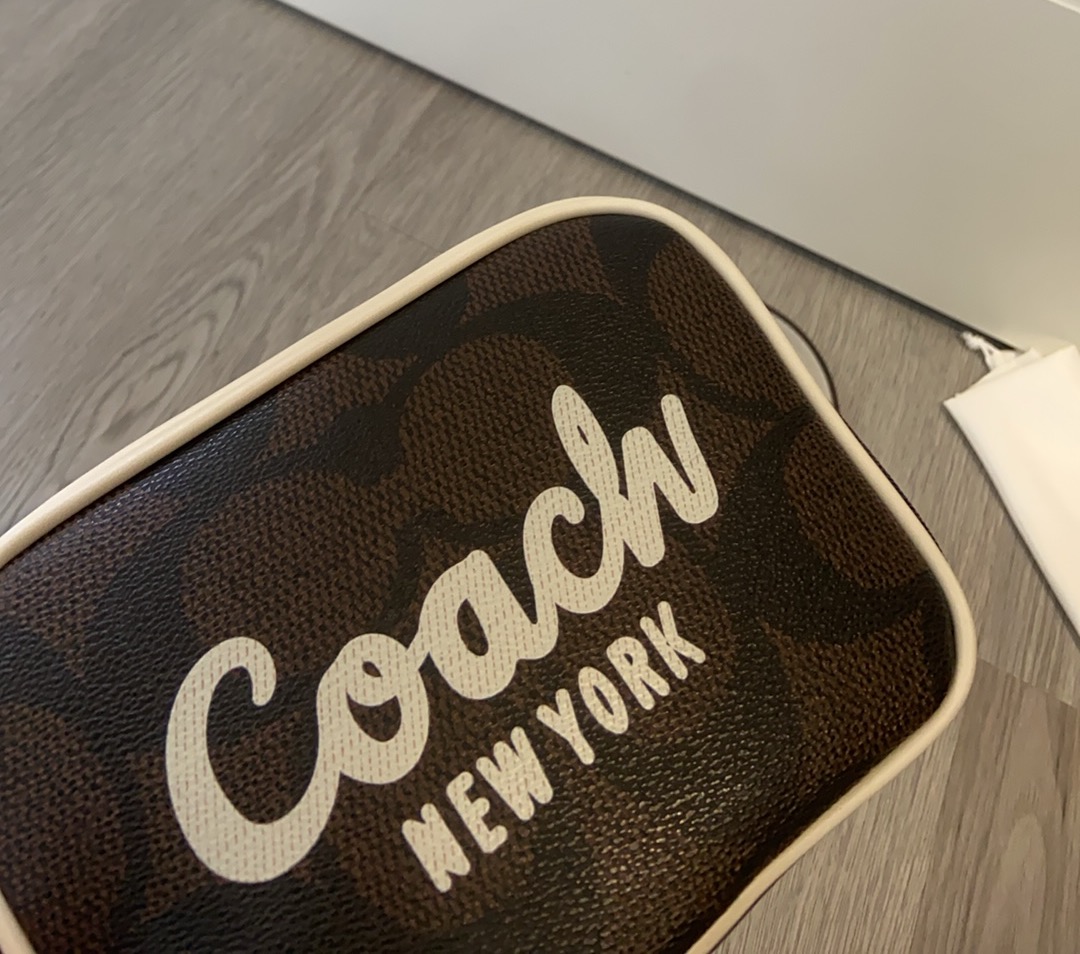 コーチ「Coach」City Tote カメラバッグ