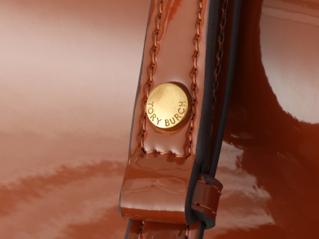 トリー バーチ「Tory Burch」フラップメッセンジャーバッグ ショルダーバッグ