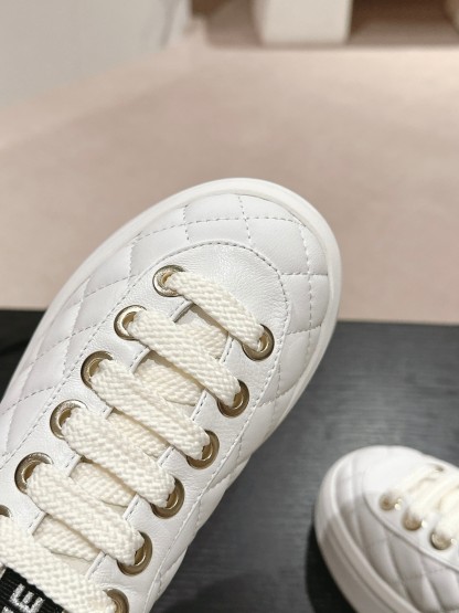 シャネル［Chanel］ 2024 パステルカラー スニーカー ローカット