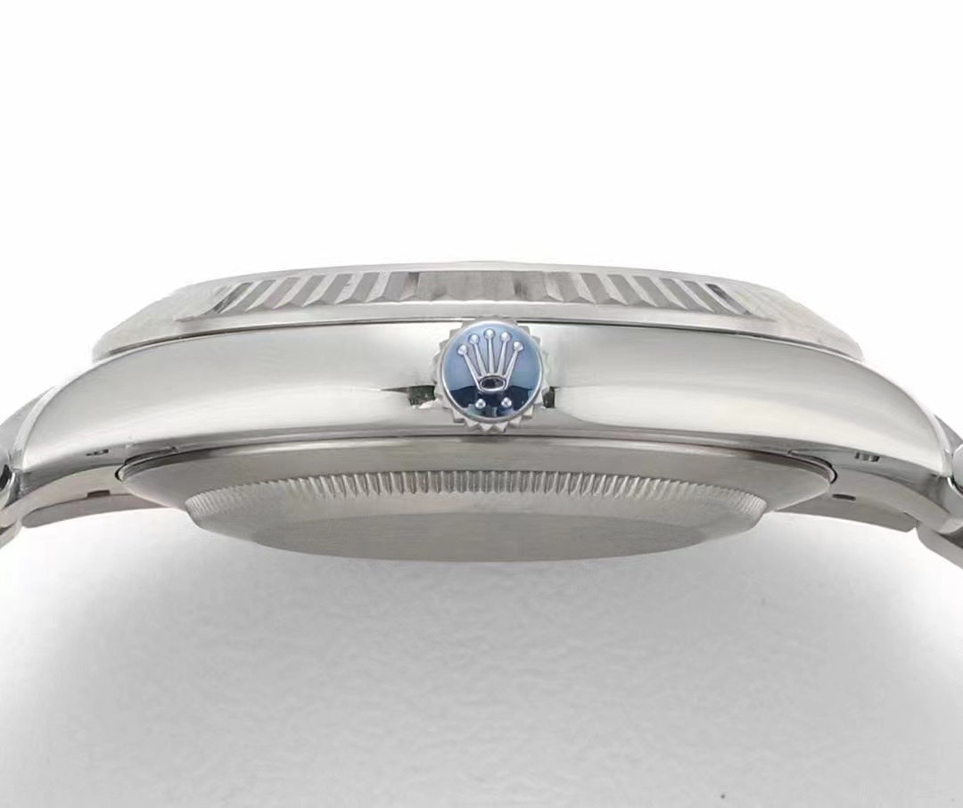 ロレックス「Rolex」デイトジャスト41 オイスター クロノメーター（ロレックス Rolex デイトジャスト41シリーズ 腕時計） 41MM