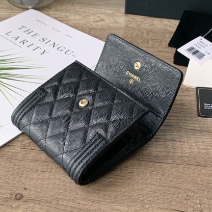 シャネル「Chanel」  Le Boy ショートウォレット
