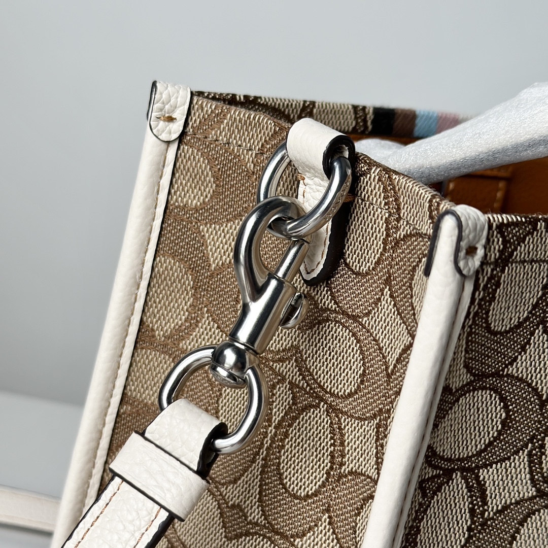 コーチ「Coach」Demsey レインボーシリーズ トートバッグ