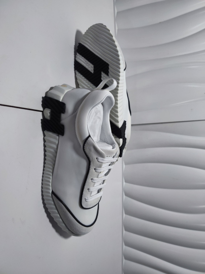 エルメス［Hermès］テックフュージョン スニーカー