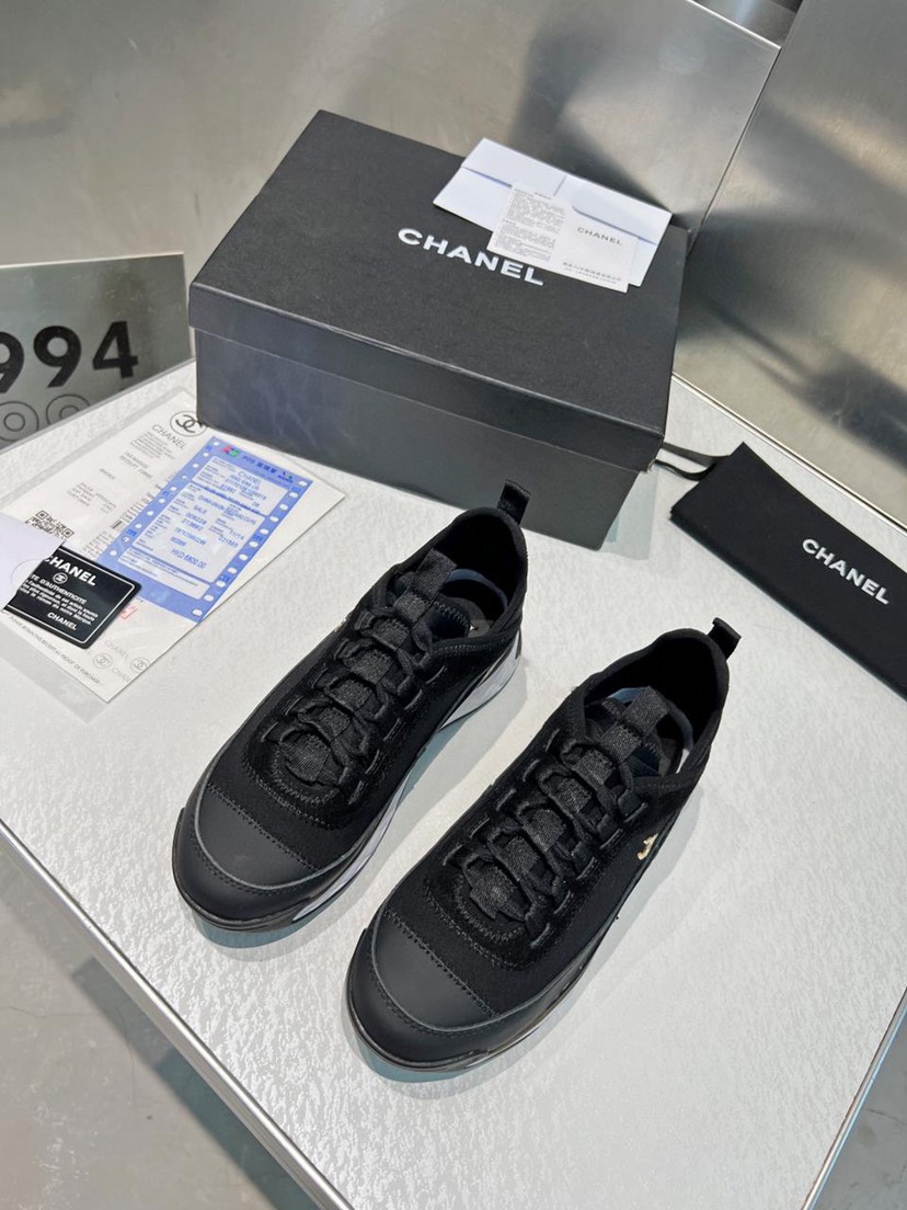 シャネル［Chanel］  19SS スエードエフェクト×メッシュ メタルロゴ スニーカー-ISETAN PRESTIGE CURATED