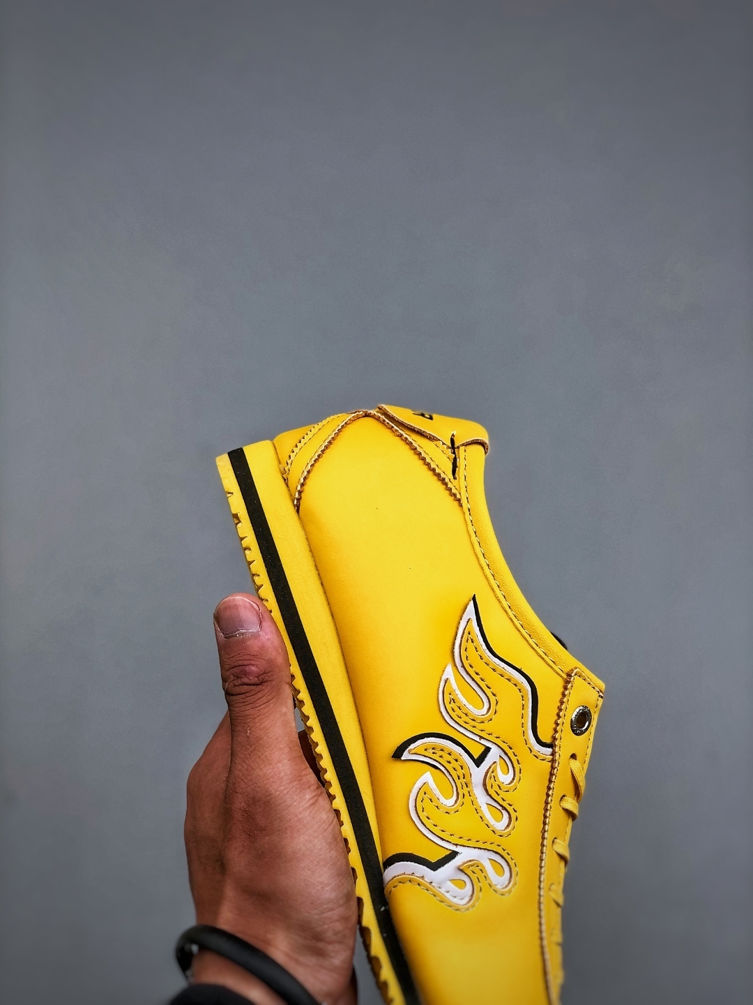 オニツカタイガー「Onitsuka Tiger」MEXICO 66 スリッポン スニーカー