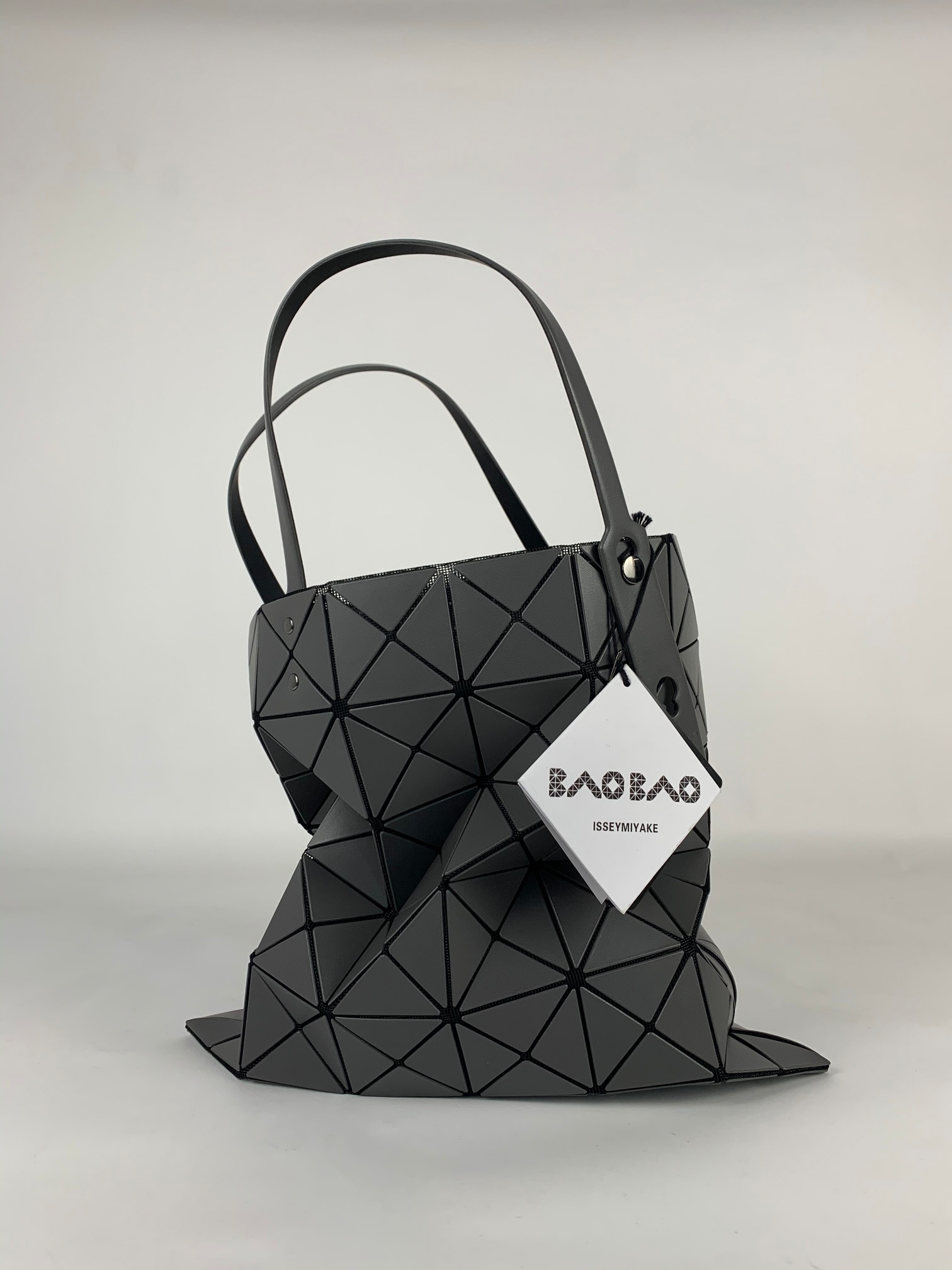 イッセイ・ミヤケ「Issey Miyake」 6ポケットマットトートバッグ