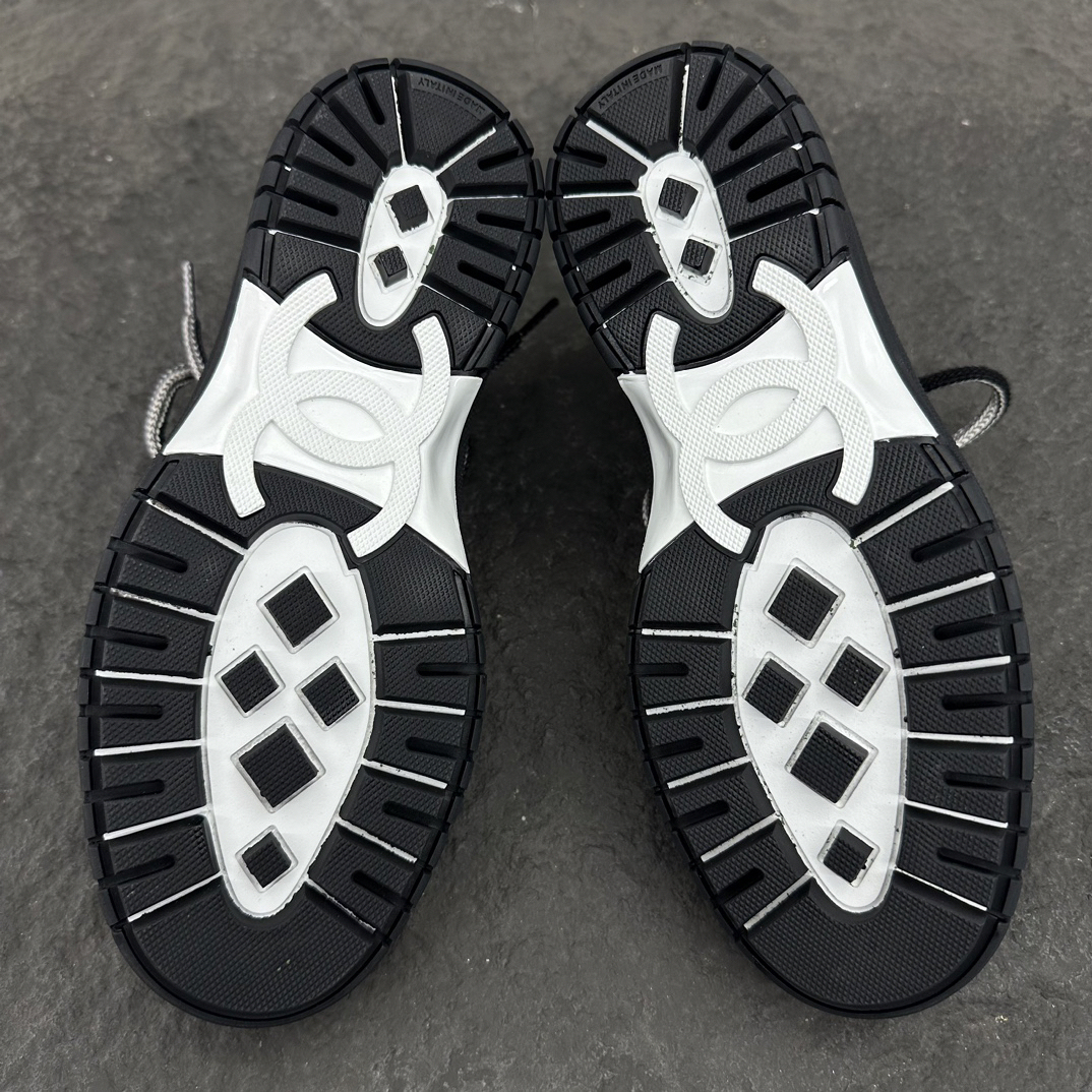 シャネル［Chanel］24C スエード×ラムレザー×カーフレザー プレミアムスニーカー