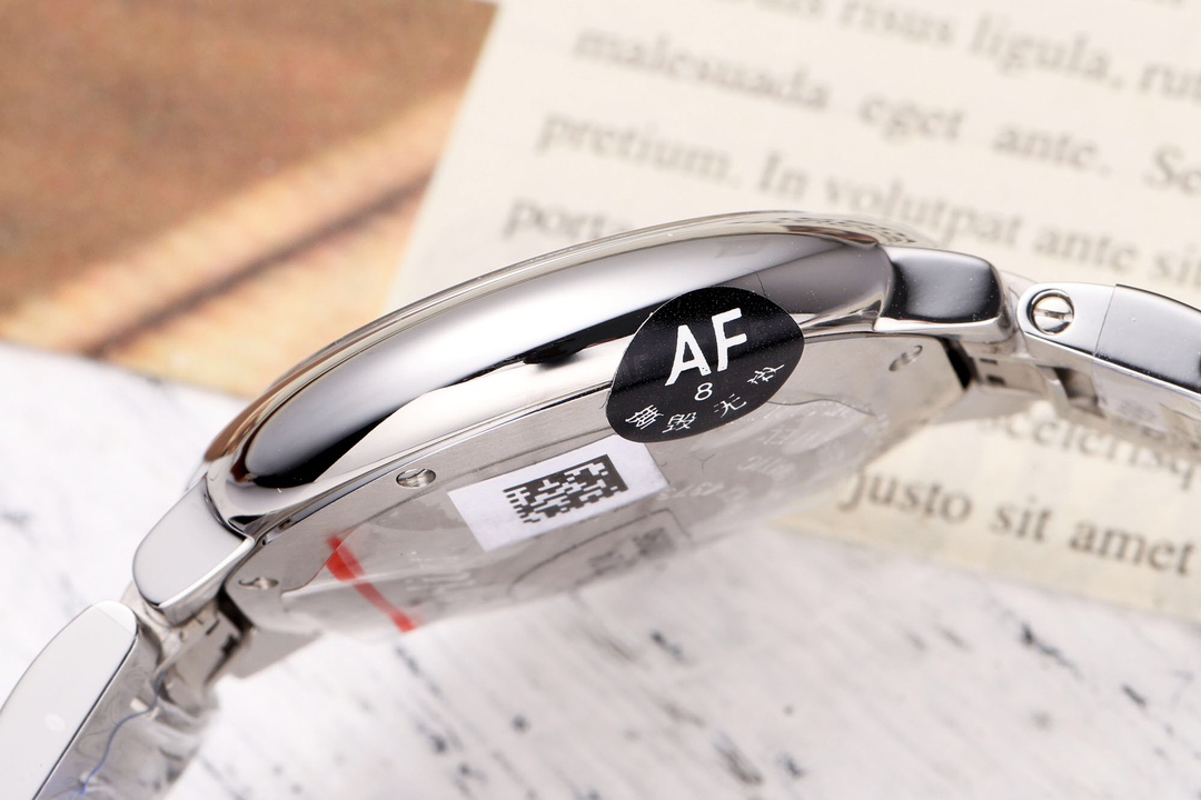 カルティエ［Cartier］バロン ブルー ドゥ 自動巻き腕時計 33mm