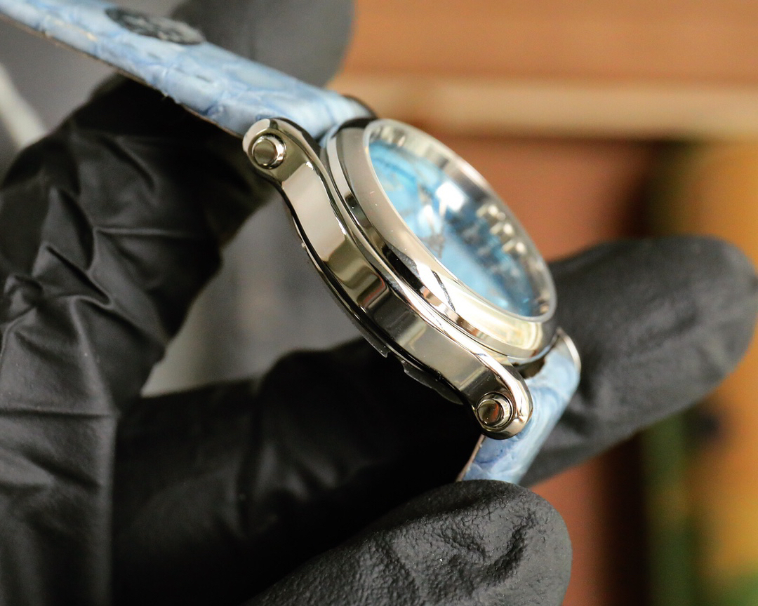 ショパール「Chopard」ハッピーダイヤモンドレディース ジュエリーウォッチ30mm