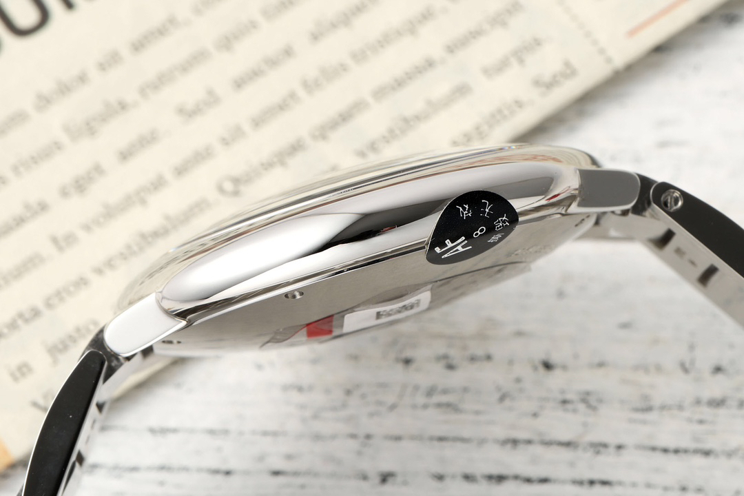 カルティエ［Cartier］バロン ブルー ドゥ 自動巻き腕時計 33mm