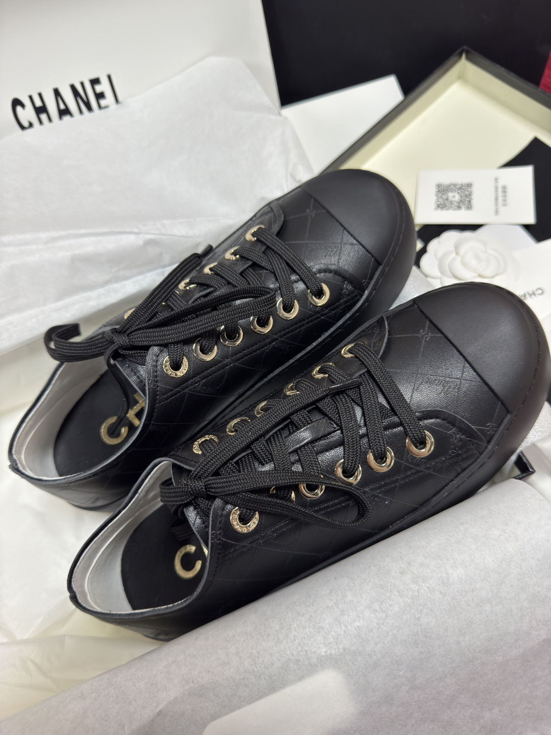 シャネル［Chanel］25P ラムレザー ロウカット プレミアムスニーカー