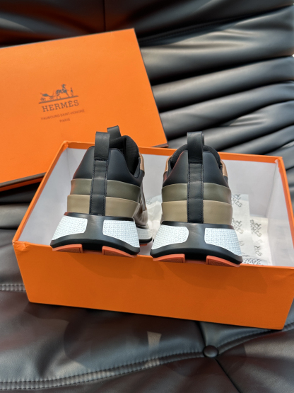 エルメス［Hermès］メンズ レイヤード カジュアルシューズ