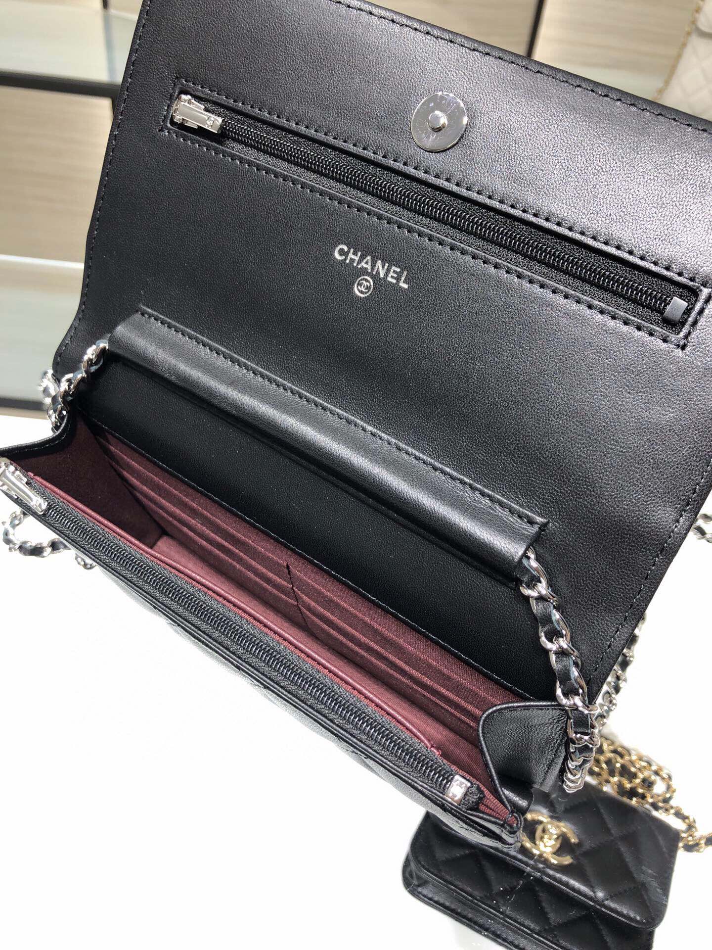 シャネル「Chanel」 ウォレット オン チェーン