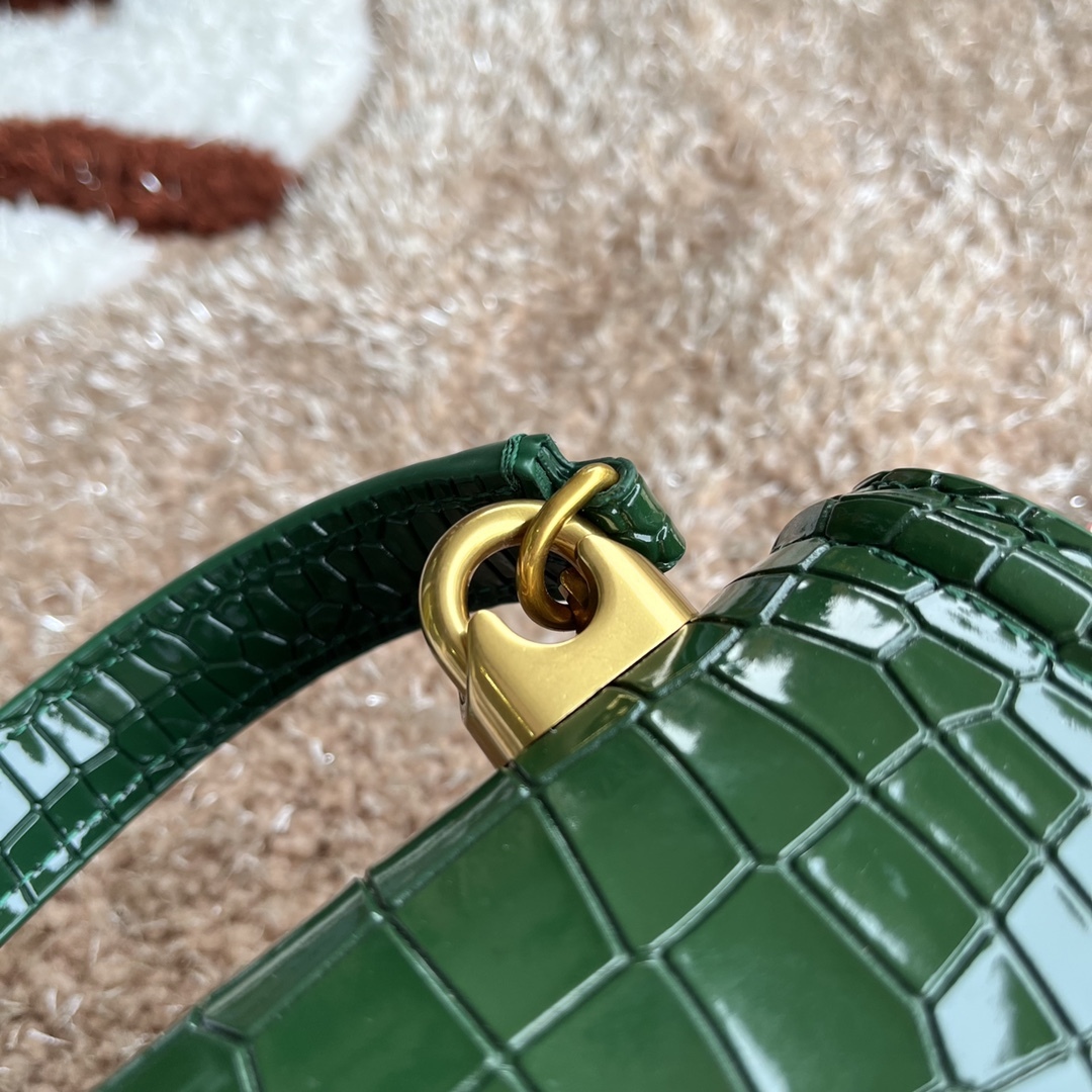 ドルチェ・アンド・ガッバーナ「D&G」エメラルドグリーン チェーン レザートップハンドルバッグ