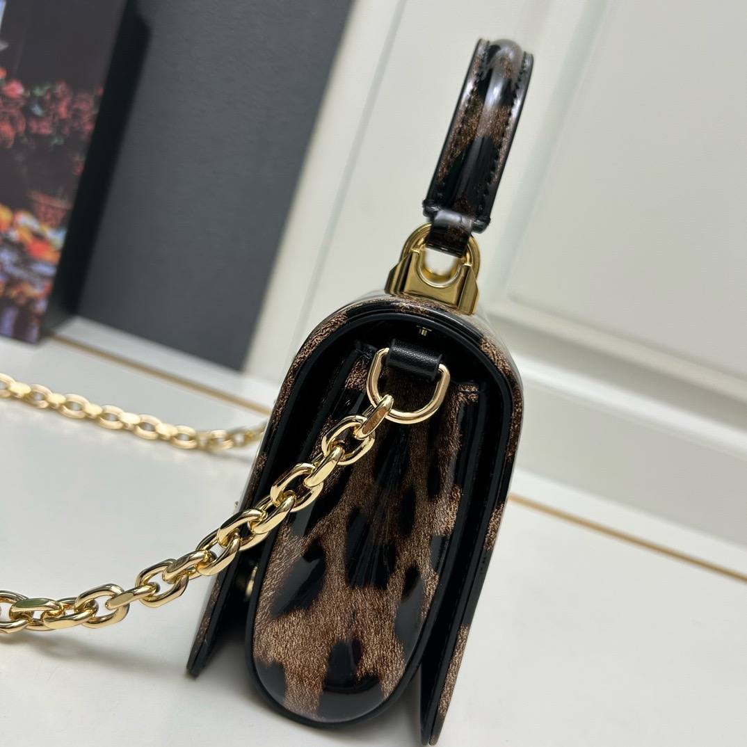 ドルチェ・アンド・ガッバーナ「D&G」 レオパード ラミー チェーン トップハンドルバッグ