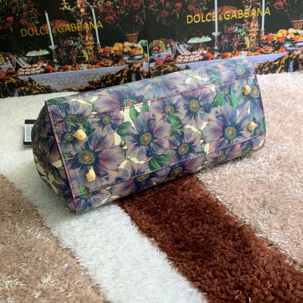 ドルチェ・アンド・ガッバーナ「D&G」 パープルフラワー プリント レザートップハンドルバッグ