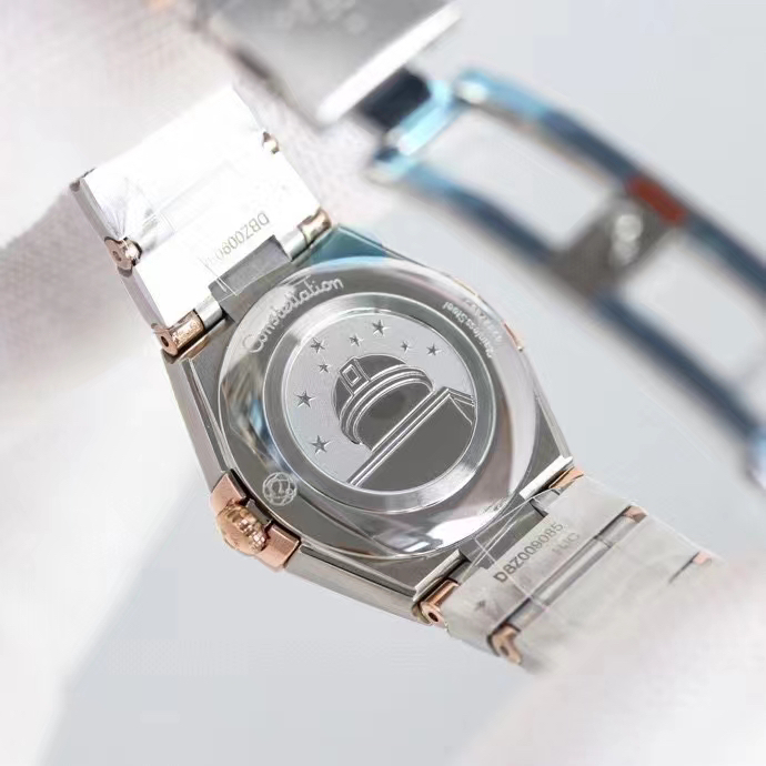 オメガ「Omega」星座シリーズ28 mmクワット腕時計
