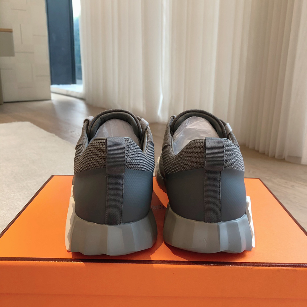 エルメス［Hermès］ルテ スニーカー ペアルック