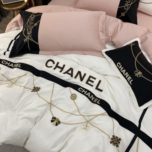 シャネル「Chanel」プレミアムコットン ゴールド＆シルバー刺繍 4点セット