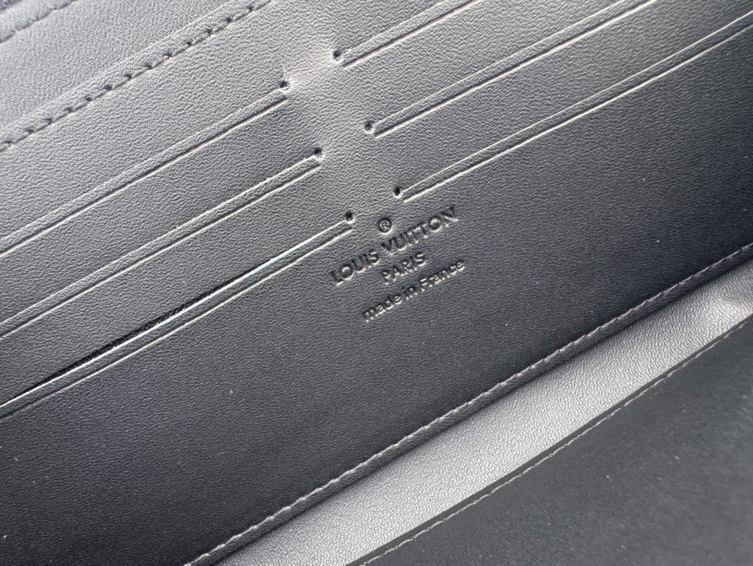 ルイ-ヴィトン(Louis Vuitton) ジッピーウォレット･ホリゾンタル