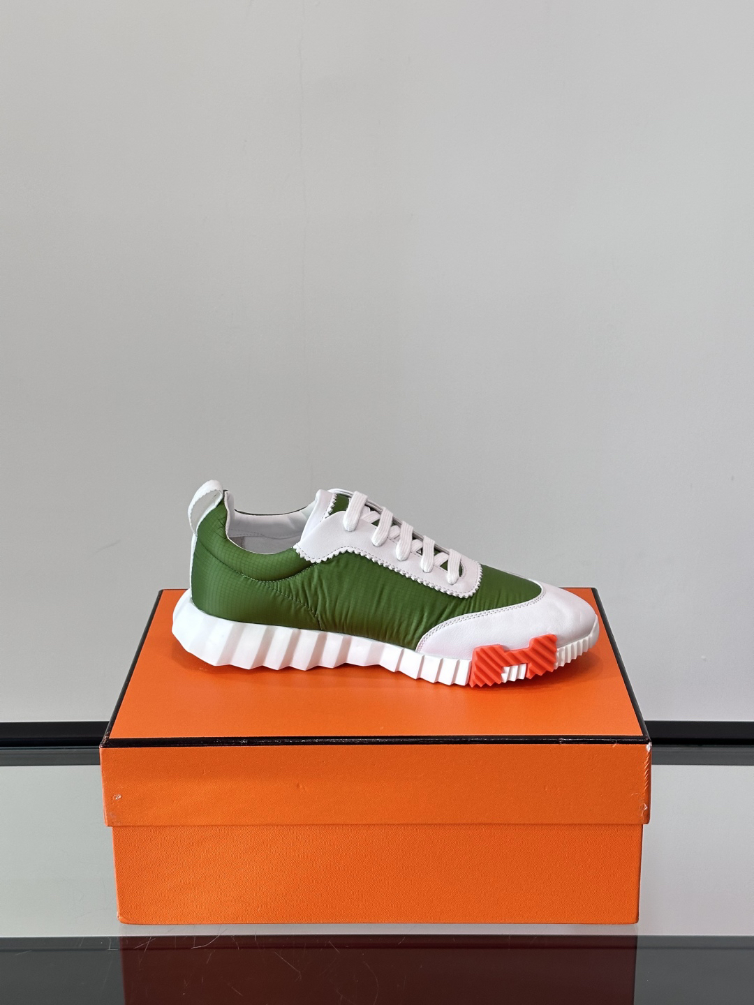 エルメス［Hermès］バウンシング スニーカー