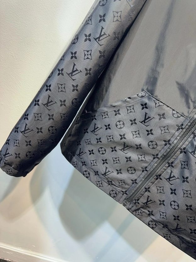 ルイ・ヴィトン「Louis Vuitton」オールオーバージャカード暗紋パネル拼接パーカ／アノラック