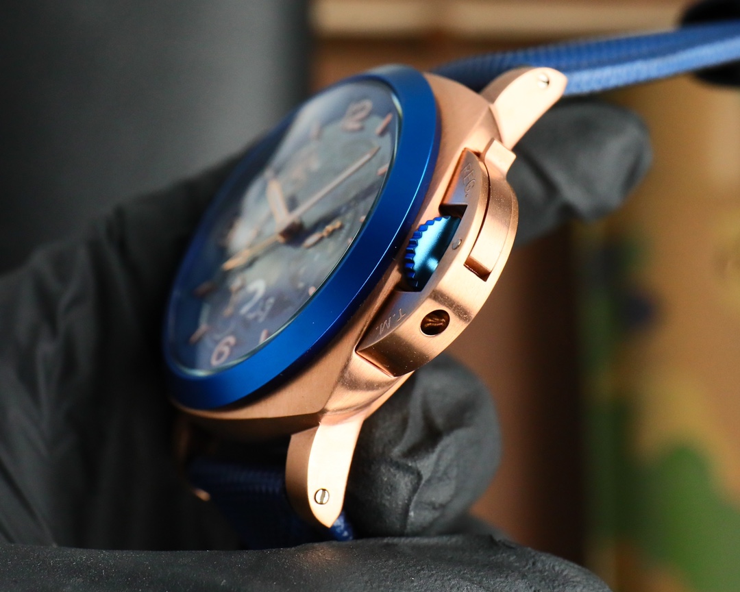 パネライ［Panerai］Luminor Series Curved Coated Sapphire Glass Watch44MM