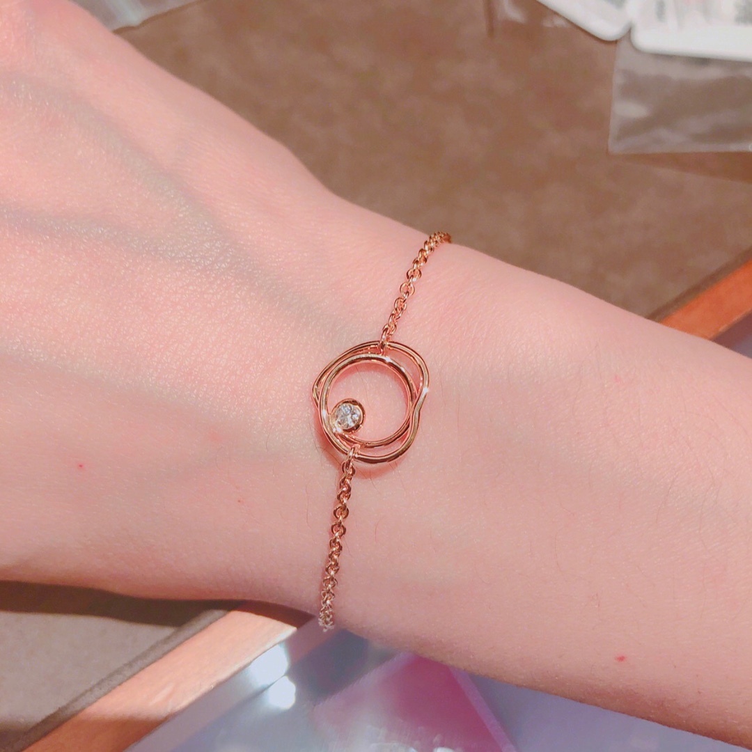 エルメス「Hermès」Vertige de Cœur ネックレス40MM