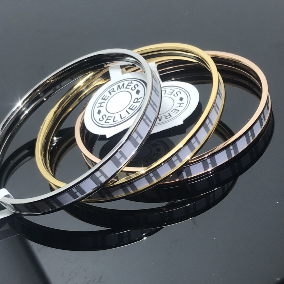 エルメス「Hermès」ミニ クリック エナメル ブレスレット16MM