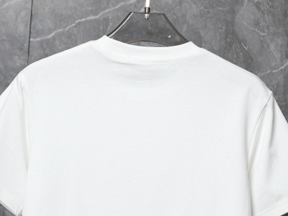 グッチ「Gucci」定番胸元刺繍半袖Tシャツ