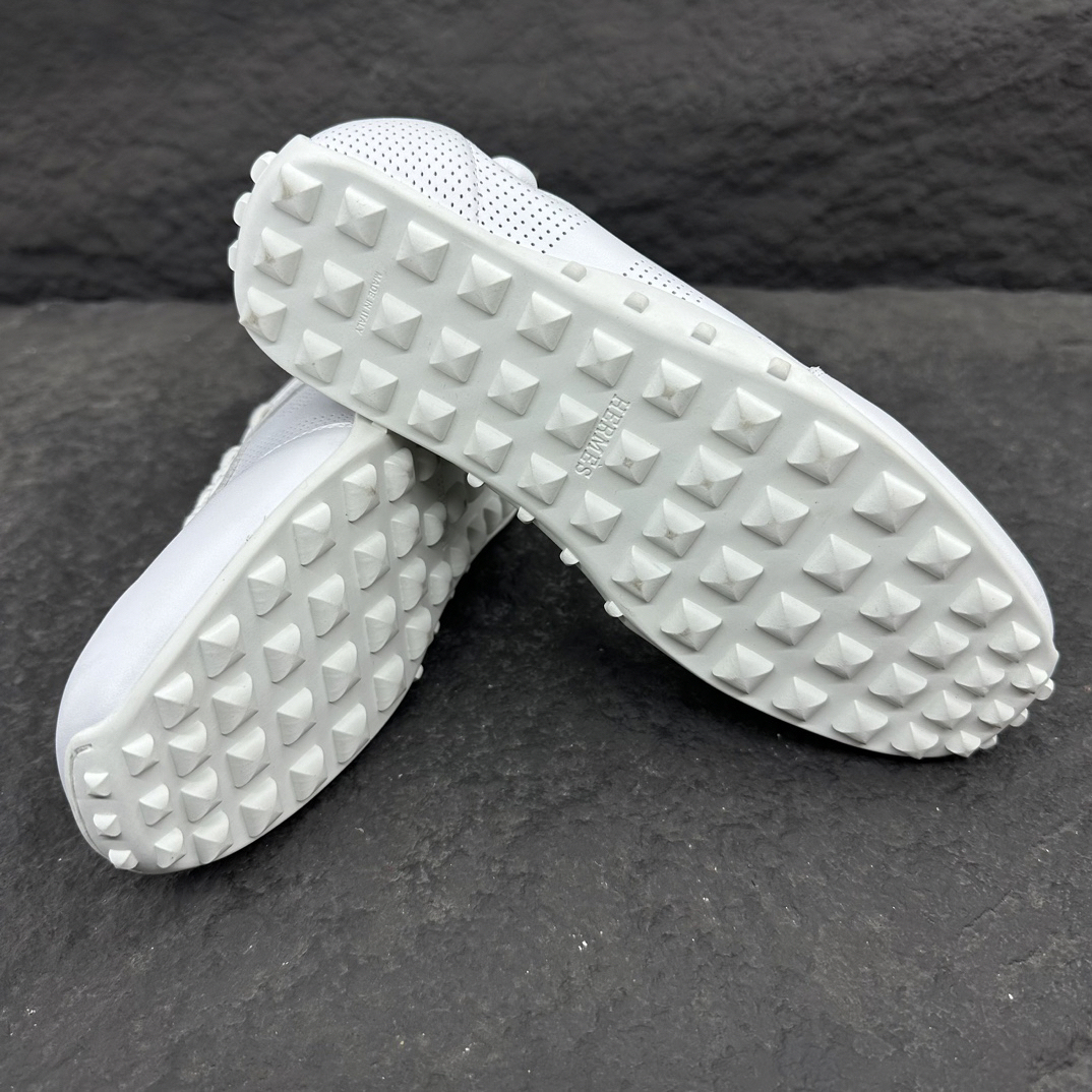 エルメス［Hermès］ イン パーセレーテッド スニーカー