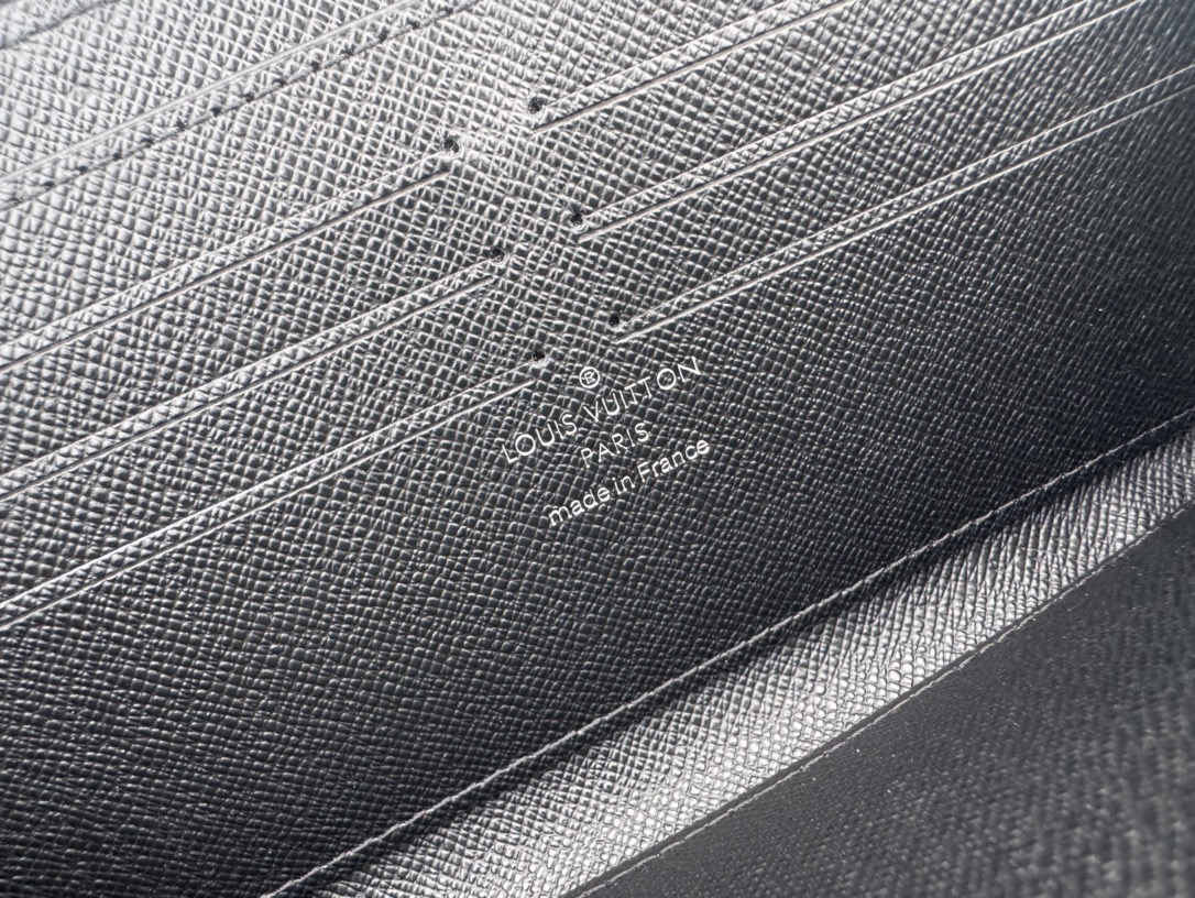 ルイ-ヴィトン(Louis Vuitton) ジッピーウォレット･ホリゾンタル