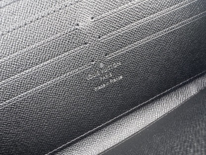 ルイ-ヴィトン(Louis Vuitton) ジッピーウォレット･ホリゾンタル