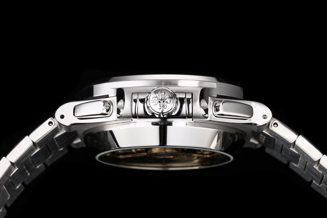 パテック フィリップ「Patek Philippe」ノーチラスクロノグラフ 40.5mmメンズウォッチ