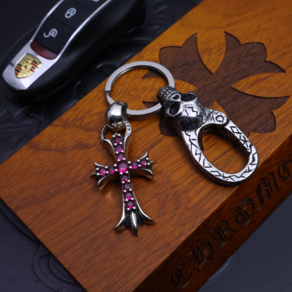 クロムハーツ「Chrome Hearts」キーホルダー＆バッグチャーム - トレンドシンボル