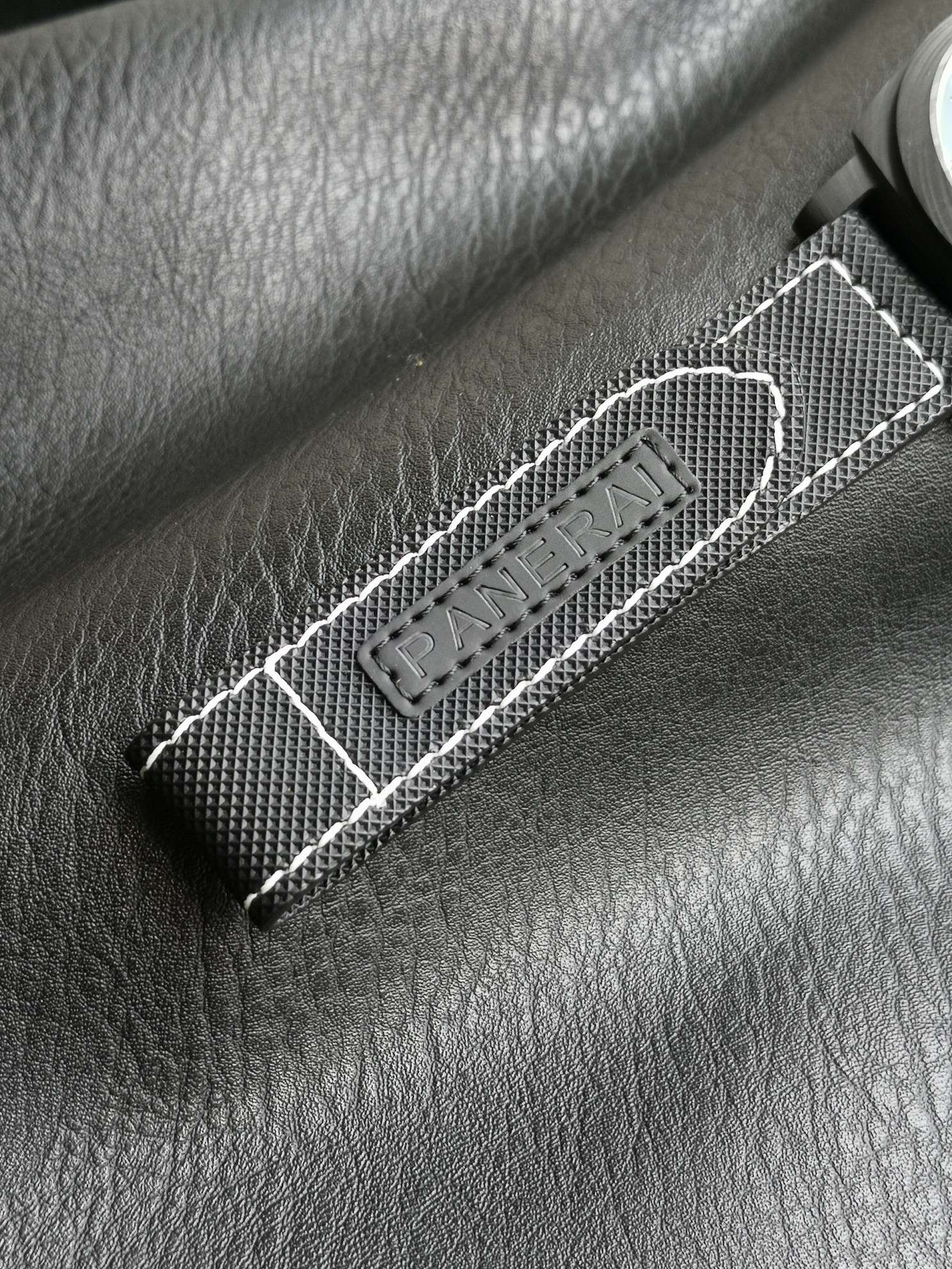 パネライ［Panerai］LUMINOR庐米诺シリーズPAM01118 腕時計44MM