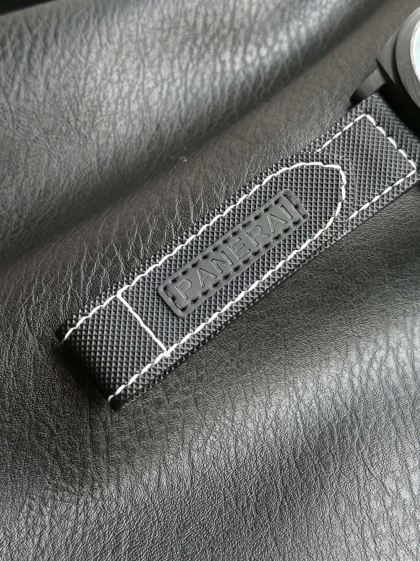 パネライ［Panerai］LUMINOR庐米诺シリーズPAM01118 腕時計44MM