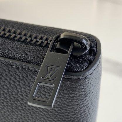 ルイ-ヴィトン(Louis Vuitton) ジッピーウォレット･ホリゾンタル