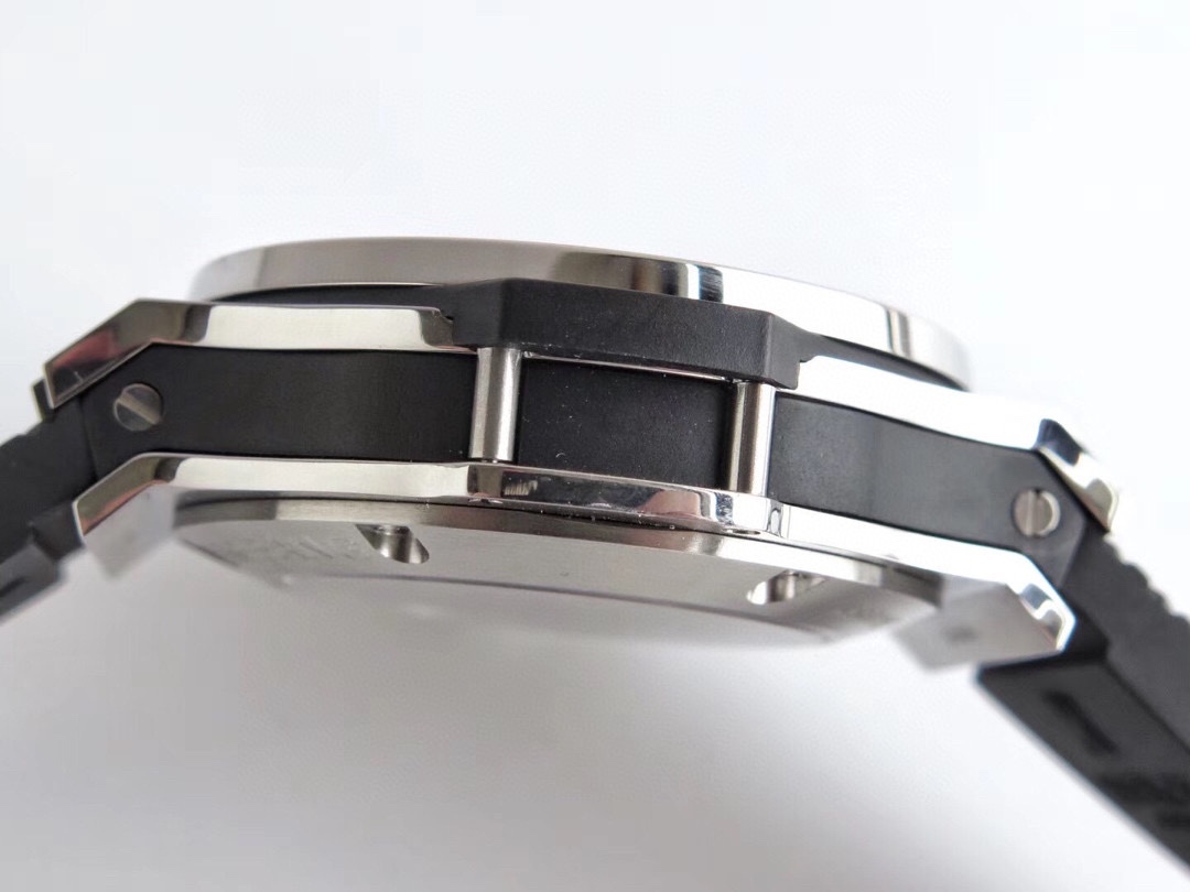 ウブロ「Hublot」ビッグバン クロノグラフ ウォッチ 44mm