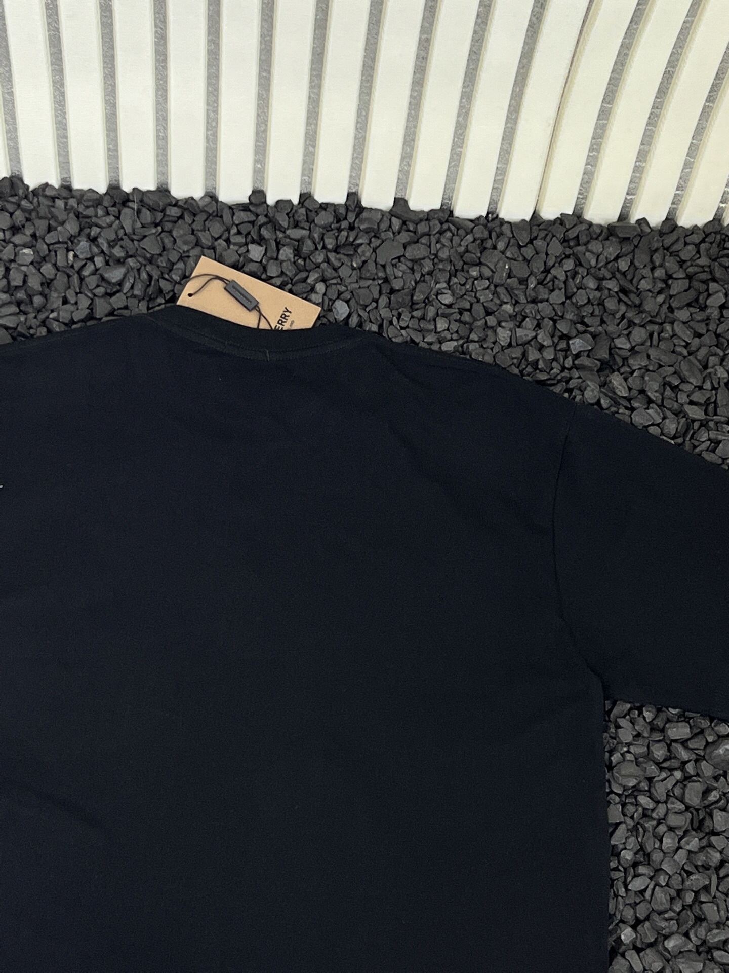 バーバリー「Burberry」2025 カップル オーバーサイズ プリント Tシャツ 春夏コレクション