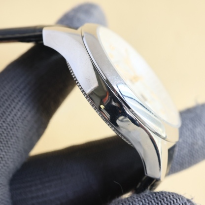 ヴァシュロン・コンスタンタン［Vacheron Constantin］トラディショネル シリーズ R46 アップグレード モデル メンズ自動巻きクロノメーター40MM