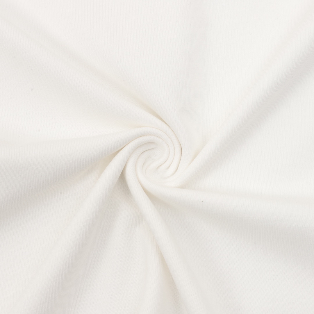 プラダ「Prada」3D ブラッシュド グラフィティ エンブロイダリー Tシャツ