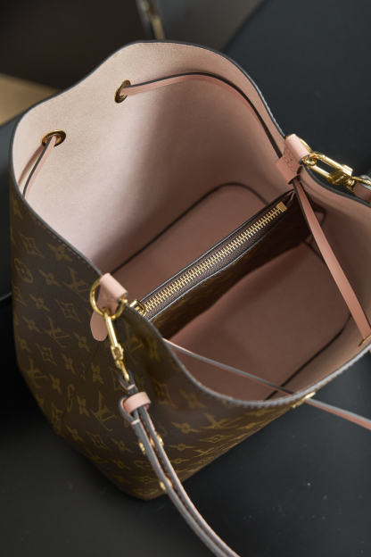 [Copy]ルイ・ヴィトン「Louis Vuitton」ルイ・ヴィトン ネオノエ BB モノグラム エピ ショルダーバッグ