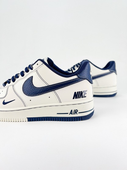 ナイキ「Nike」カジュアルシューズ