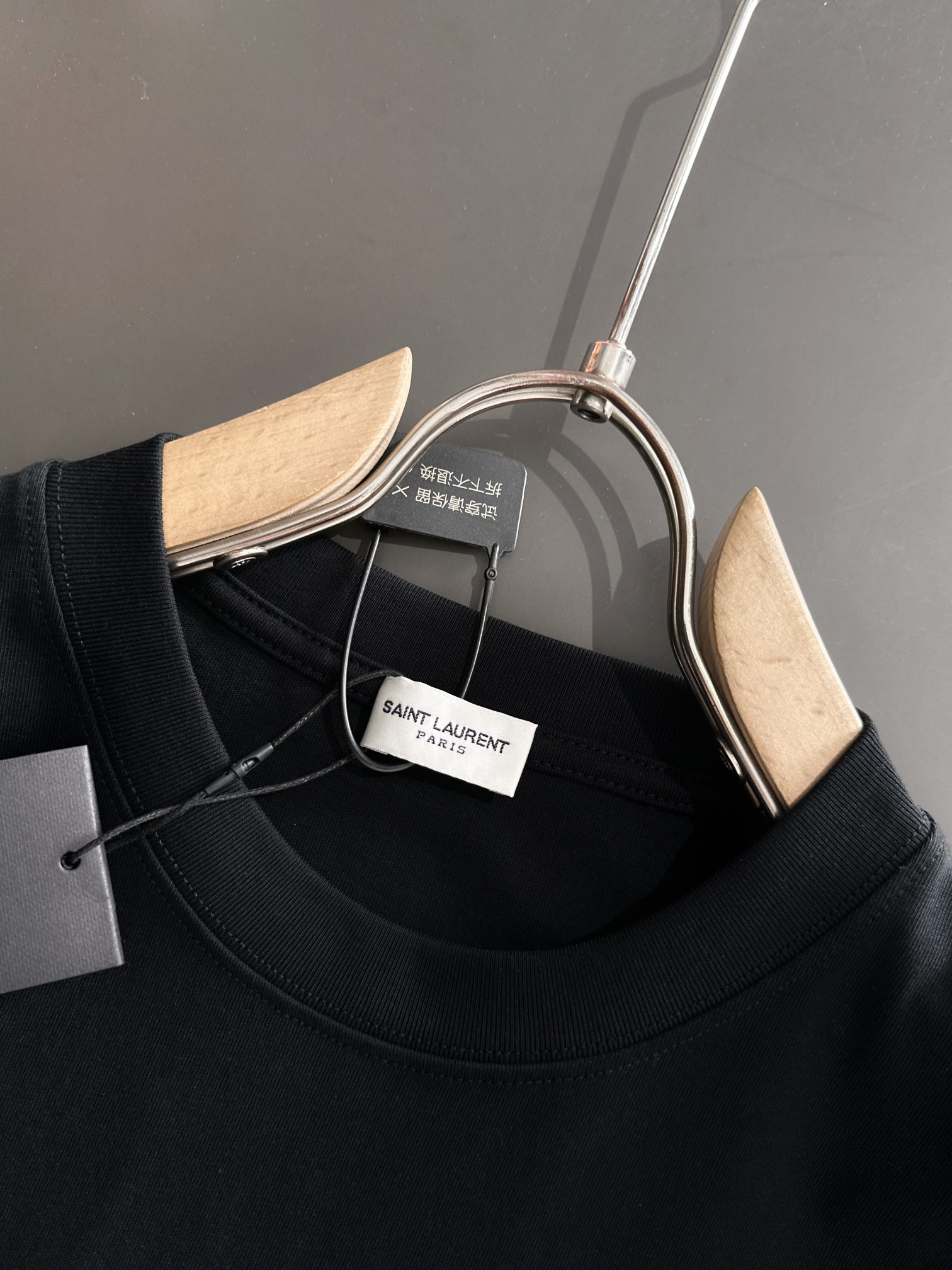 サンローラン「Saint Laurent」 2025SS ニューコレクション ショートスリーブTシャツ